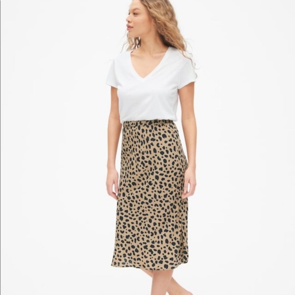 GAP skirt